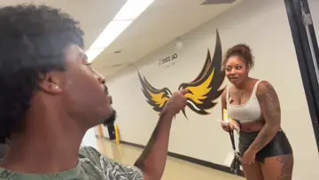 Picking up girls at Streamer University