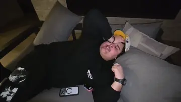 yy