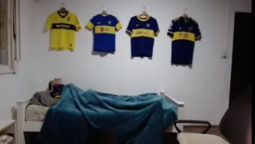 virgen se le rompe la cama por tanta paja