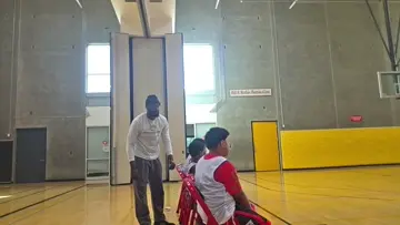 dont pass him the ball 😂😂