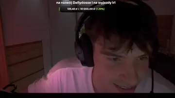 wesoły chłopak
