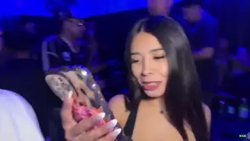 W shot