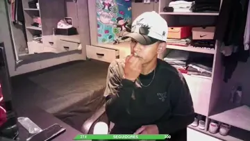 Me pegan JAJAJAJ