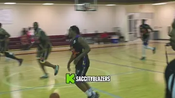 Jeremy sores for the rebound 