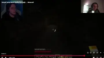 Ahmet Korku Videosu İzlerken Hafif altına kaçırıyo