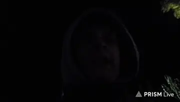ella me llama y me llama