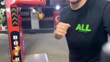 TURİST ÖMERLE IRL YAYINI | Clip