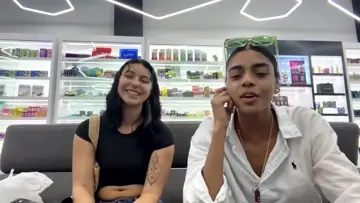 MMELT SHROOMS CHOCOLATES / FIRST REACTION