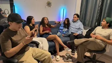 nos chocó la vecina chat