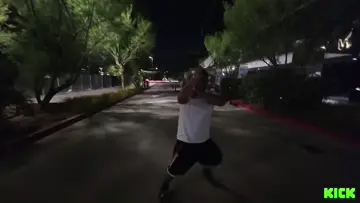 HE THROWIN A LEFT 😂