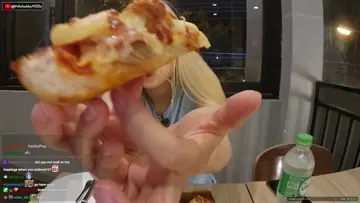 thai pizza