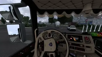 YUHHH