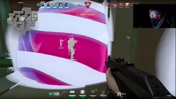 Moutrex střílí po spoluhráčích