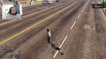 andaba con la poli atras esa mala correr los laker