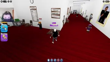 Sınıfa yeni gelen çocuğaa bakınn