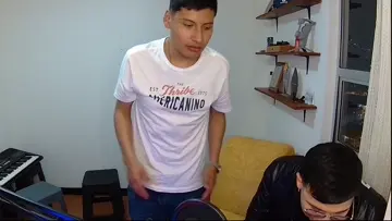 Chupestream llamando a las invitadas