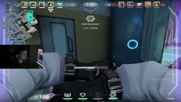 clutching like its breakfast
