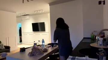 Reis dalgayı yana kaydırıyor