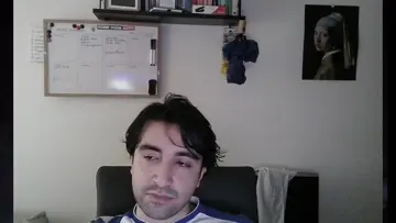 o kadar değişik bir klip ki ne yazsam bilemedim