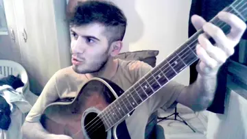bu adam bizi ağlatacak 