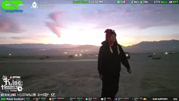 REAL UFO - MIDDLE RIGHT