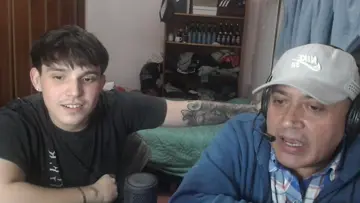 1 en la boca 2 en el culo