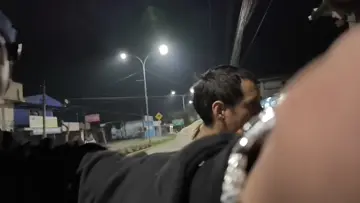 JUANITO CON SU RELOJ NUEVO
