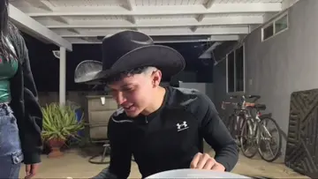 Rey Rey eats 4 chili's for cheating