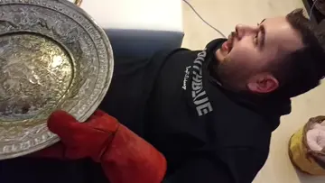 Baran irlandas başkana vuruyor xd