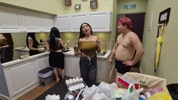 woman dancing