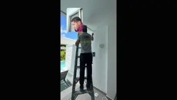 molestando al cuvano 