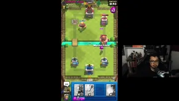 Hoody tries Clash Royale and gets his 1st win