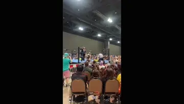 wrestling match at connecticon 