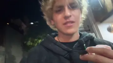 quiero grabar putos pero es ilegal :(