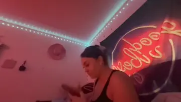 brittni kloey left mid stream in tears. 