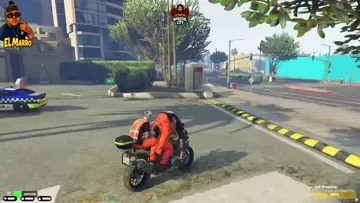 cuando te toca disimular