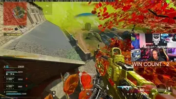 EMIN3MBACK CLUTCHES IT