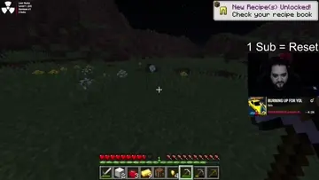 GOLDEN APPLE CLIP
