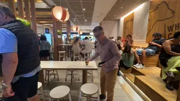 camerman gets abuse