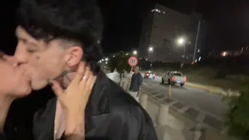 BESO RODRI