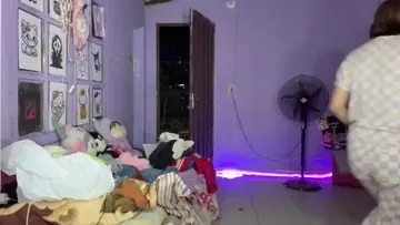 se botaba sola