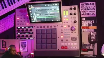 Making Beats Live Check Out This Beat