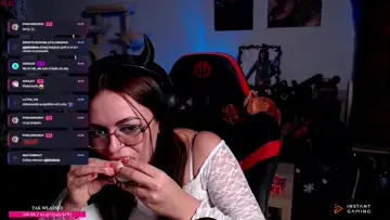 Krzysio Grubo leci znów