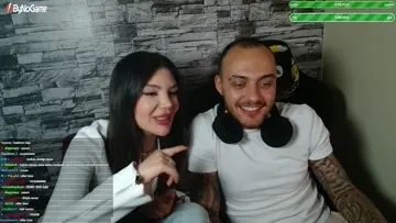 sevgilimle sohbet yayını !dc !bynogame ! | Clip