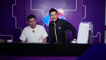 casi se cae tio ucho