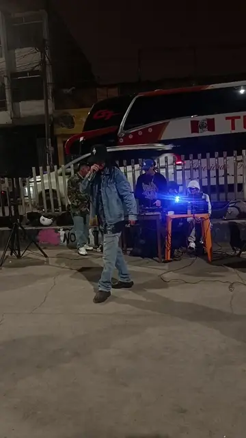 CONOCIMIENTOS en UNIDOS POR EL HIP-HOP SJL