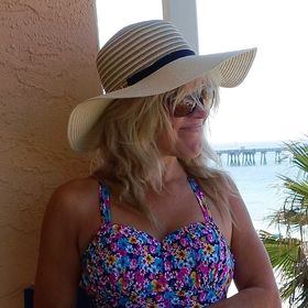 Laura Hobbs