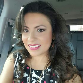 Anna Valenzuela