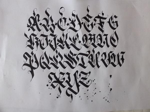 #DarkCalligraphy #BlackletterAlphabet #DarkFonts #GothicScri