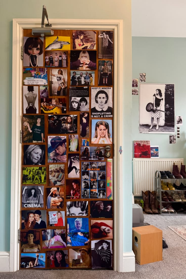 bedroom poster / print wall